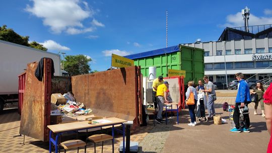 Nie wyrzucaj – wymień. Festyn GOZ przyciągnął mieszkańców Elbląga