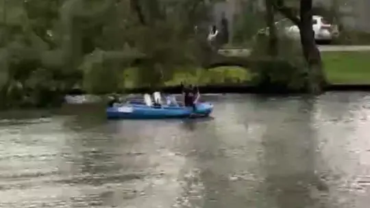Sekundy od tragedii! Zobacz akcję ratunkową na rzece Elbląg [WIDEO]