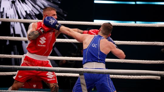 To była wojna w ringu! Elblążanin bohaterem gali Suzuki Boxing Night 40 [GALERIA ZDJĘĆ]