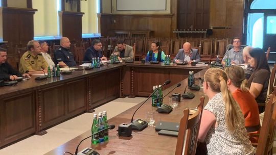 Żar poleje się z nieba. W Elblągu odbyło się spotkanie zespołu Zarządzania Kryzysowego