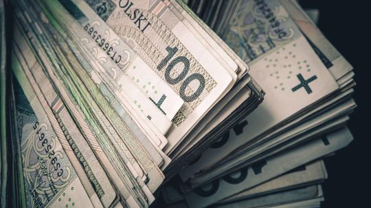 Znał tylko jej imię, a powierzył jej ponad 200 tys. zł.