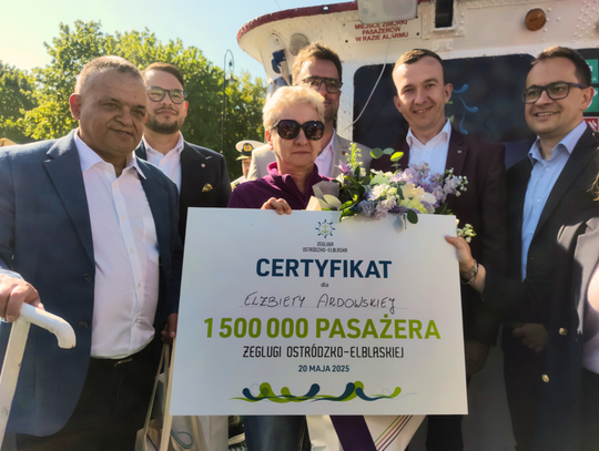 1 500 000 pasażer przepłynął statkiem po trawie