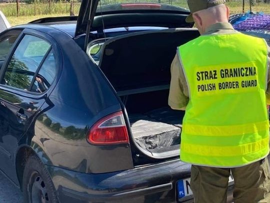 1 700 paczek białoruskich papierosów kupił dla siebie 1 700 paczek białoruskich papierosów kupił dla siebie