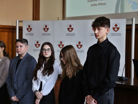 137 uczniów w Elblągu nagrodzonych [ZDJĘCIA]
