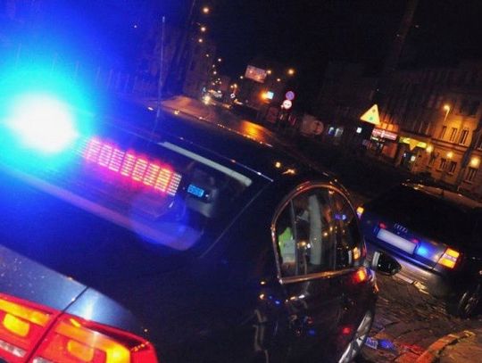 16-latek bez prawa jazdy przekroczył prędkość. Wiózł trzech pasażerów sportowym audi