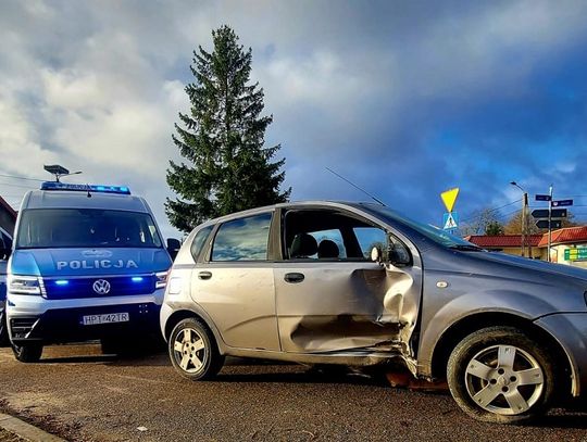 20-latek uderzył w słup. Był nietrzeźwy