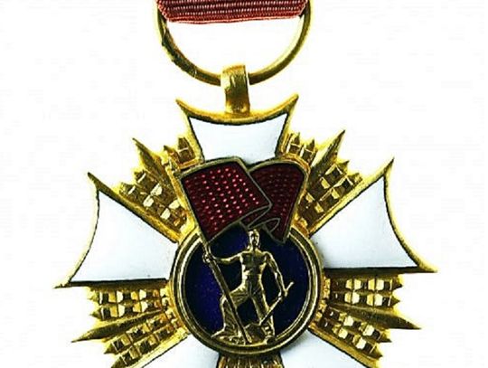 21 lipca 1974 roku Rada Państwa przyznała Elblągowi Order Sztandaru Pracy I klasy