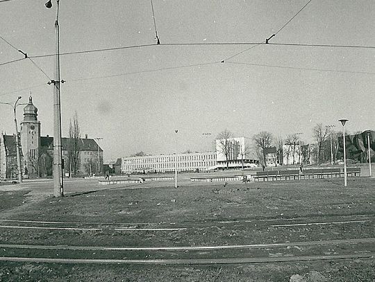 26 lipca 1999 roku po wieloletniej przerwie z wieży ratusza zabrzmiał ponownie hejnał Elbląga