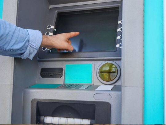 Afera bankomatowa. Klientom zaczęły znikać pieniądze