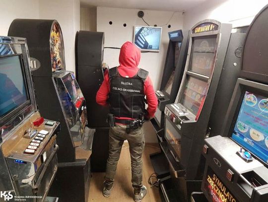 Akcja na Zawadzie, funkcjonariusze użyli łomów