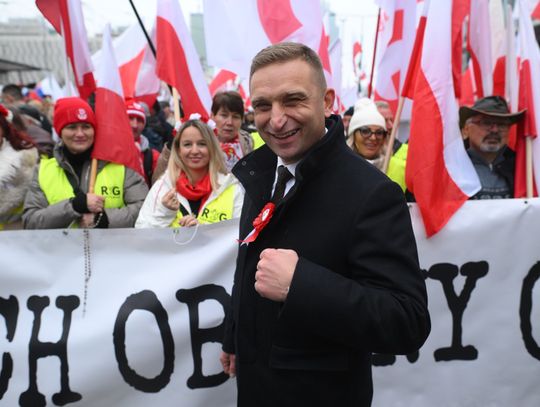 Bąkiewicz skazany. Pozwała go aktywistka z Elbląga