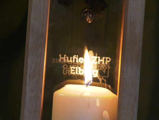 Betlejemskie Światło Pokoju trafiło do Elbląga [WIDEO]