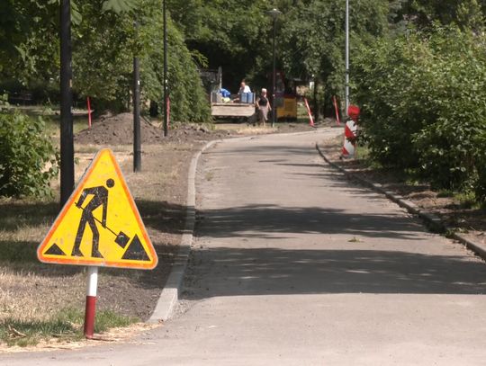 Bezpieczniej i bardziej zielono w parku Traugutta [WIDEO]