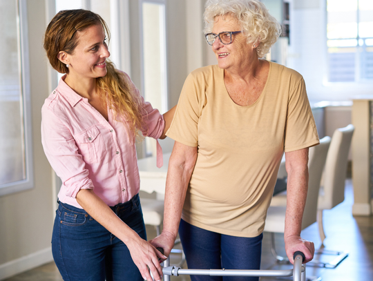 Bon senioralny 2026. Ma pomóc seniorowi i jego rodzinie