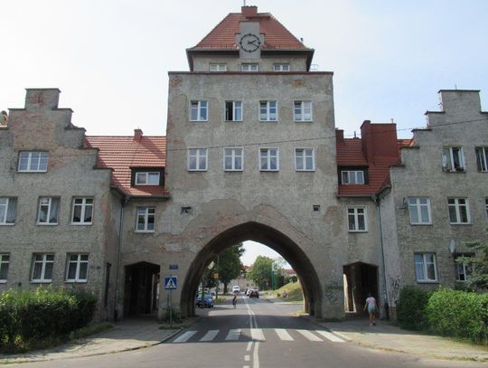 Brama przy ul. Pionierskiej z szansą na remont. Miasto pokryje połowę kosztów dokumentacji