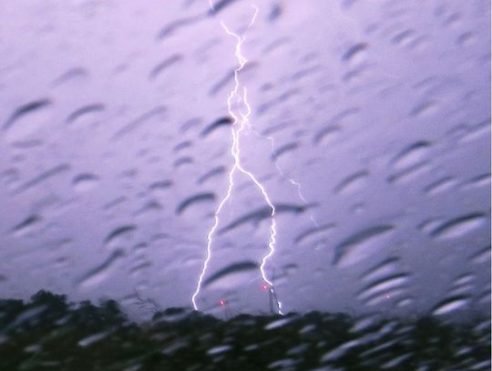 Burze z gradem. Synoptycy wydali dla Elbląga ostrzeżenie 2 stopnia