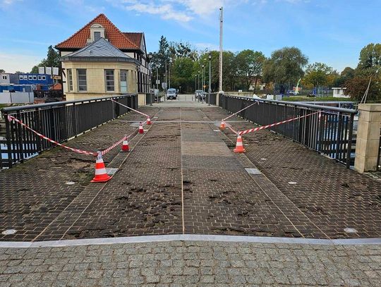 Był dziurawy jak szwajcarski ser. Most doczekał się remontu