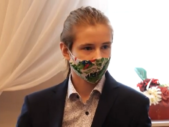 Chłopiec pomógł  kobiecie, która upadła i straciła przytomność 