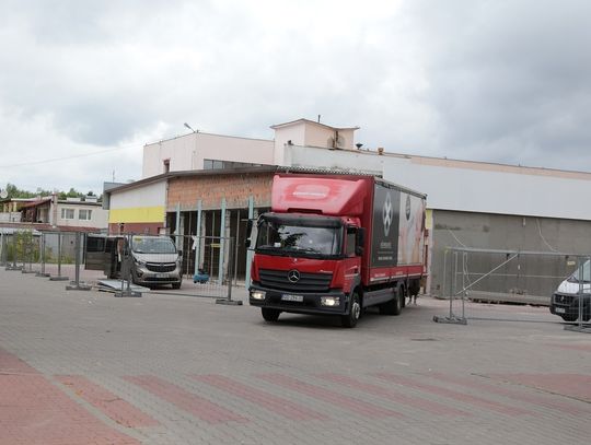 Co z Biedronką przy Fromborskiej?