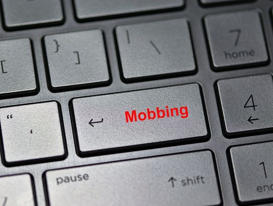 Cyberprzemoc - jak się jej przeciwstawić?
