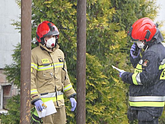 Czad zaatakował w Gronowie Górnym. 3 osoby zabrane do szpitala, kolejne 3 mają się zgłosić!