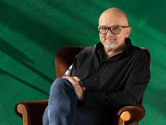 Czarna komedia jako jedyny język współczesności – Wojciech Adamczyk  o “Czaszce z Connemary”