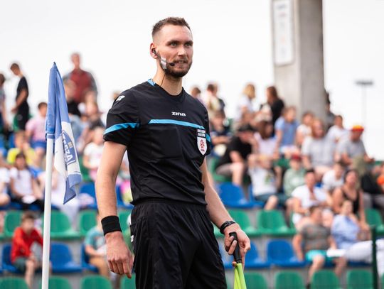 Damian Sadowski puka do Ekstraklasy. Wielki krok sędziego z Gronowa Elbląskiego