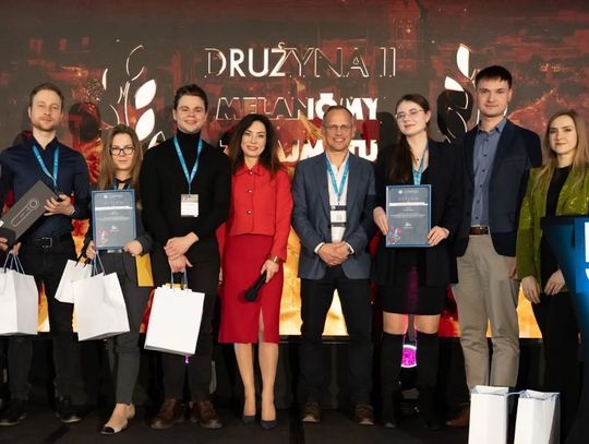 Dermatolodzy z Elbląga podbijają ogólnopolskie konferencje. Wracają z nagrodami