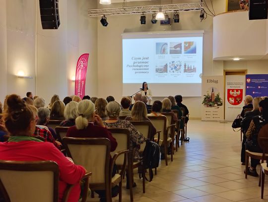 „Dlatego przemoc jest niebezpieczna – bo staje się normą” – Elbląg mówi o przemocy i reagowaniu [ZDJĘCIA]