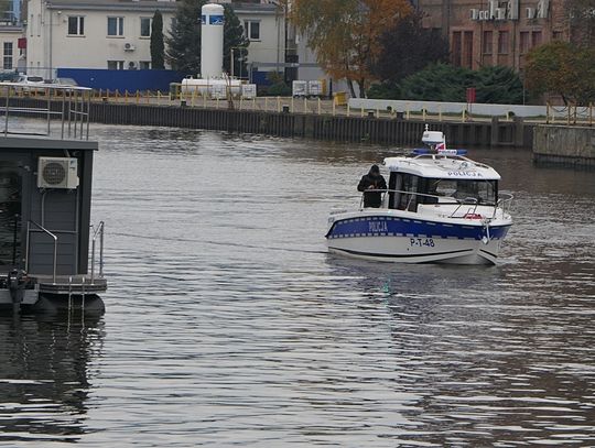 Do Elbląga został ściągnięty sonar