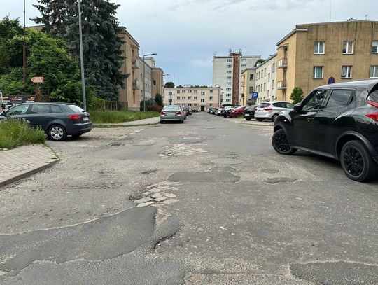 Dodatkowe 4 mln na drogi i 2,5 mln zł na gospodarkę odpadami