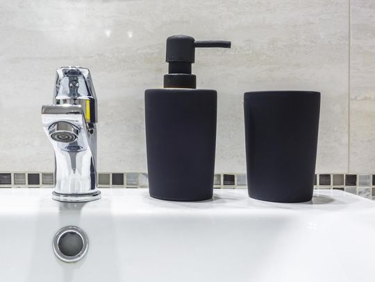 Dozowniki do mydła - jakie wybrać, by idealnie pasowały do Twojej łazienki?
