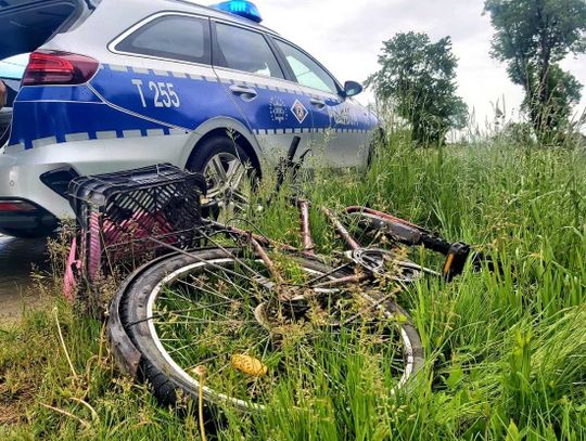 Droga podróż rowerem. Policjanci z Elbląga przypominają o karach Droga podróż rowerem. Policjanci z Elbląga przypominają o karach