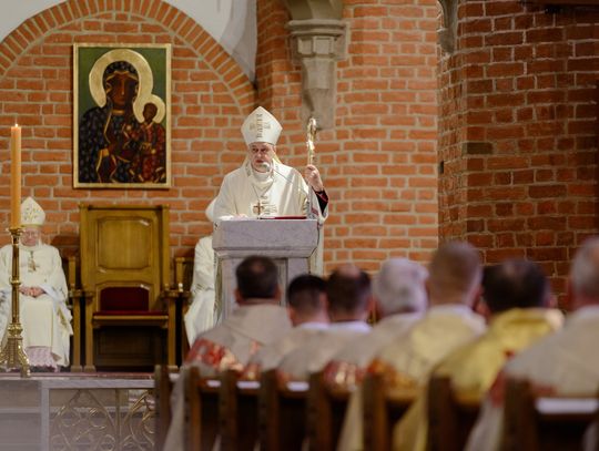 Dyspensa po Bożym Ciele. Czy można jeść mięso? Biskup elbląski podjął decyzję