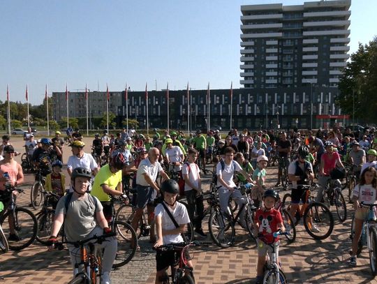 Dzień bez Samochodu elblążanie uczcili przejazdem rowerowym [VIDEO]