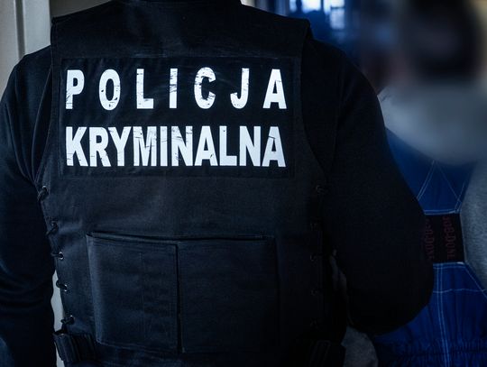 Ekipa remontowa stanie przed sądem po remoncie w Krynicy Morskiej