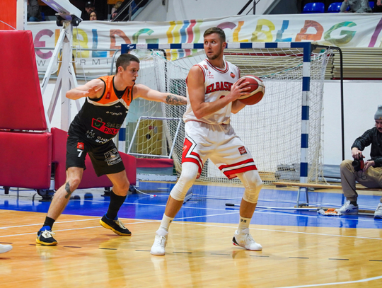 Elbasket pany, lider pokonany! (galeria)