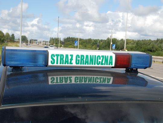 Elbląscy funkcjonariusze zakończyli kontrolę w firmie produkującej meble