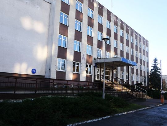 Elblążanka spakowała ponad 200 tysięcy złotych do torby. I zostawiła dla... porucznika