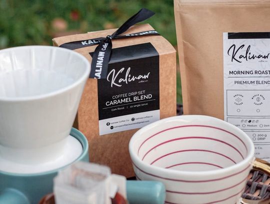 Etykieta samoprzylepna – sposób na skuteczne wyróżnienie produktu