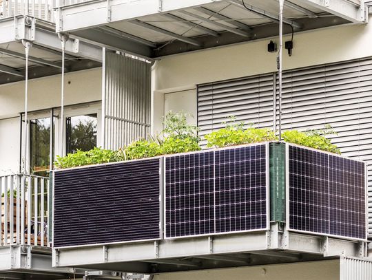 Fotowoltaika w bloku - czy to się opłaca, co mówią przepisy?