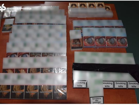 Funkcjonariusze KAS przeprowadzili akcję na elbląskim targowisku