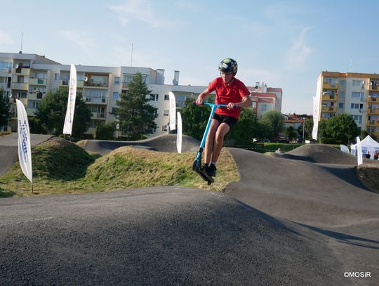 Hulajnogi na pumptracku