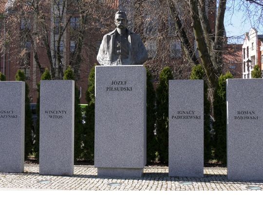 Imieniny Piłsudskiego w Elblągu [WIDEO]