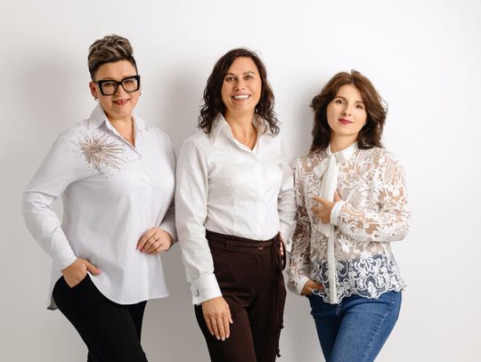 „JA” – dwie odsłony kobiecości. Wystawa, która uczy odwagi