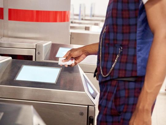 Jak maszyny CNC mogą usprawnić działanie Twojej firmy?