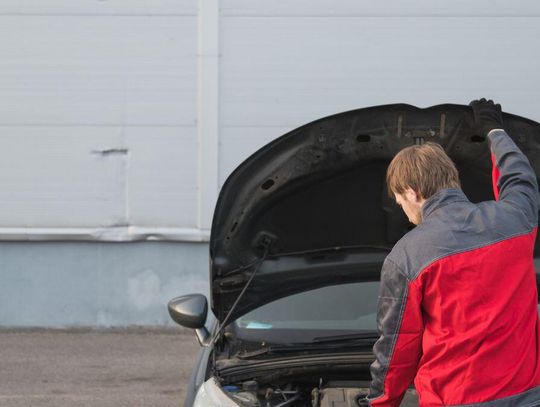 Jest 98, może być 260 złotych. Już w tym roku drożej za badanie techniczne samochodu