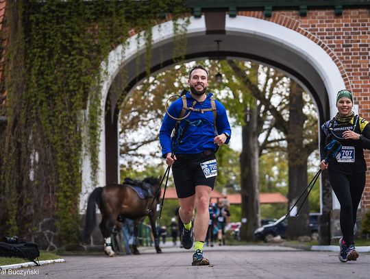 Kadyny w świetle latarek.  Trening biegowy „Odkryj nieodkryte, poznaj Wysoczyznę!”
