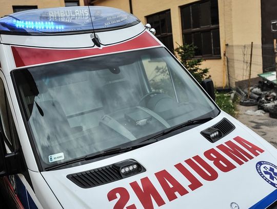 Karetką z Pasłęka po paliwo do Elbląga. "Awaria" dystrybutorów