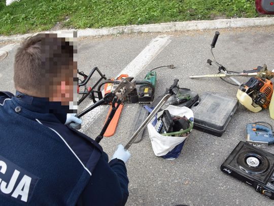 Kradziony sprzęt trzymali w samochodzie, wpadli podczas kontroli